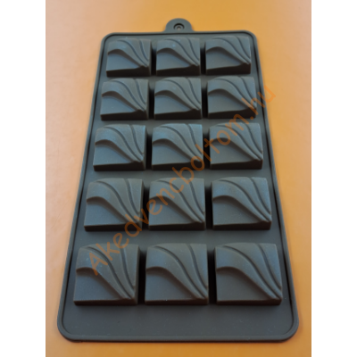 Szilikon csoki öntő szögletes bonbon forma 15 darabos 