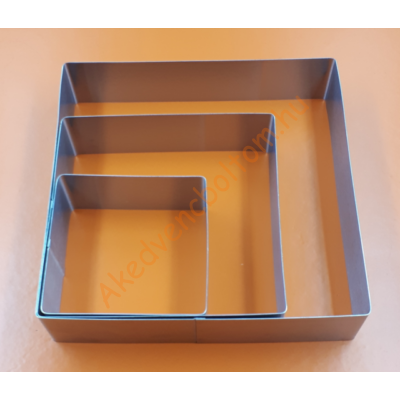 Tortaforma szögletes közepes